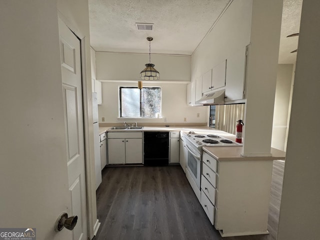 7560 Taylor Rd # 5, Riverdale, GA 30274 - kitchen with a textured ceiling, visible vents, under cabinet range hood, dishwasher, and electric stove