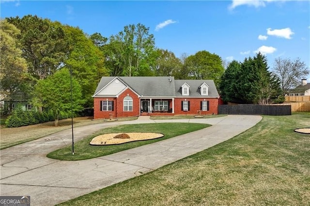 698 Jefferson Hwy, Winder, GA 30680 - view of front of home featuring curved driveway and brick siding