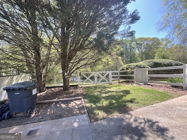 view of yard featuring fence