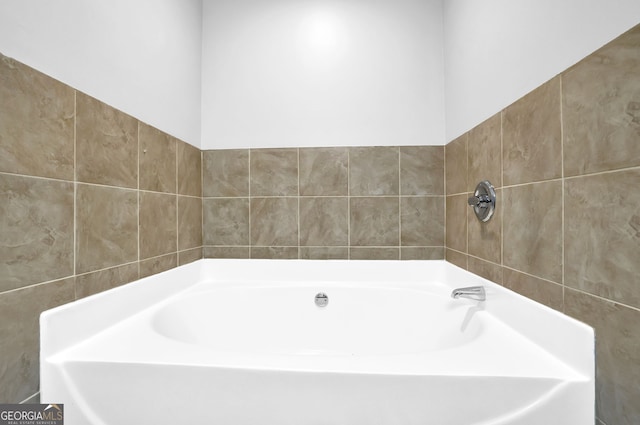 6330 Elmshorn Way, Alpharetta, GA 30004 - full bath featuring a garden tub and tile walls
