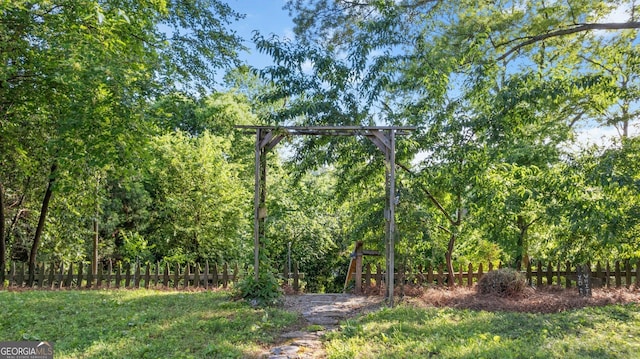 316 E 3rd Ave, Rome, GA 30161 - view of yard with fence