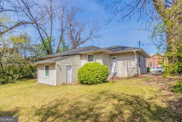 2062 Whites Mill Rd, Decatur, GA 30032 - exterior space with a lawn