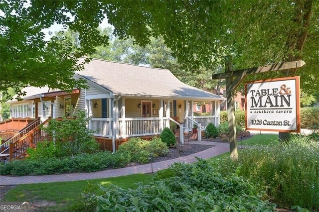 825 Maplewood Dr, Roswell, GA 30075 - view of front of property featuring covered porch