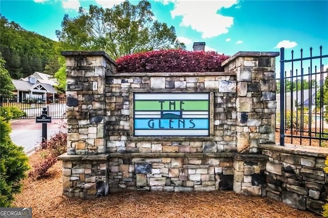 206 Glens Loop, Woodstock, GA 30188 - view of community / neighborhood sign