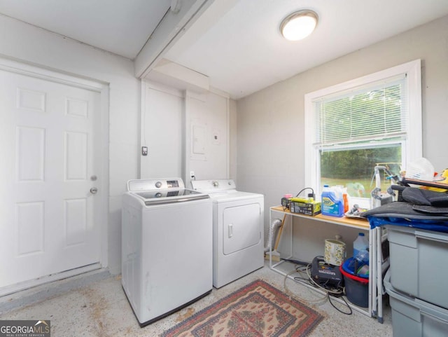 244 Sherwood Ln, Brunswick, GA 31525 - washroom with washer and clothes dryer