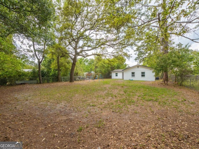244 Sherwood Ln, Brunswick, GA 31525 - view of yard
