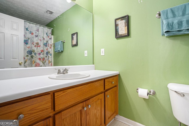 130 Manning Mill Rd NW, Adairsville, GA 30103 - bathroom with vanity, toilet, baseboards, and a shower with shower curtain