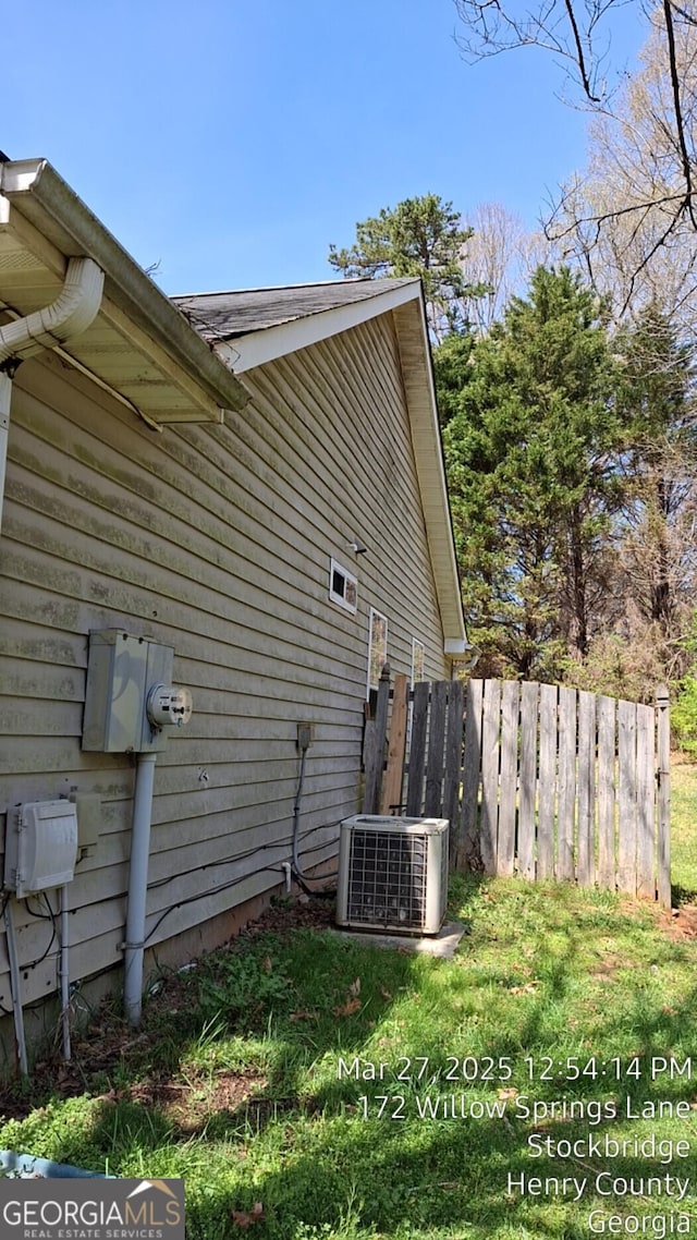 172 Willow Springs Ln, Stockbridge, GA 30281 - view of property exterior with a cooling unit