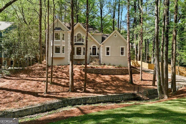 view of front facade featuring stucco siding