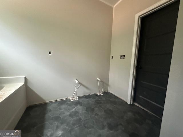 302 Lakeside Dr Lot 74, Lagrange, GA 30240 - view of laundry room