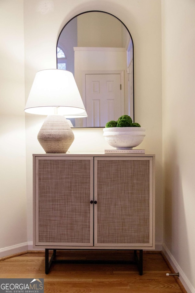 3711 Spinnaker Cir, Alpharetta, GA 30005 - detailed view of wood finished floors and baseboards