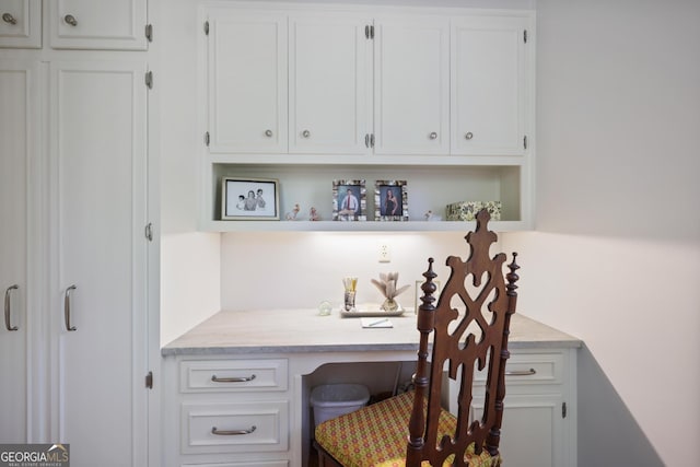 2000 Old Dominion Rd, Atlanta, GA 30350 - home office with built in desk
