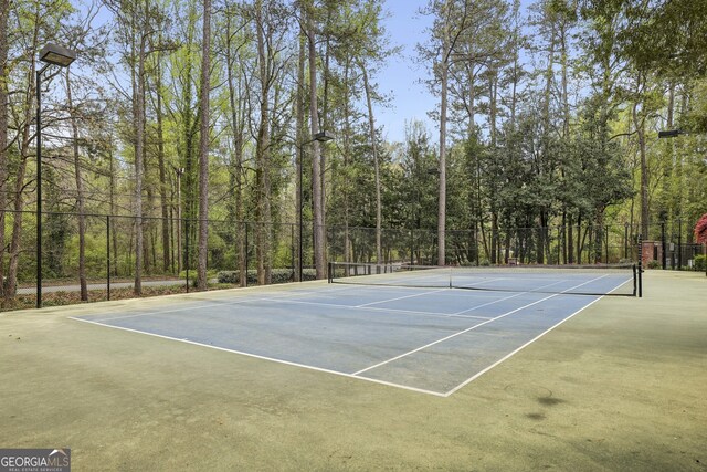 6820 Glenridge Dr Unit C, Sandy Springs, GA 30328 - view of tennis court with community basketball court