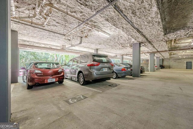 3203 Lenox Rd NE Unit 32, Atlanta, GA 30324 - view of parking deck