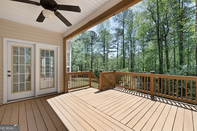 deck with ceiling fan