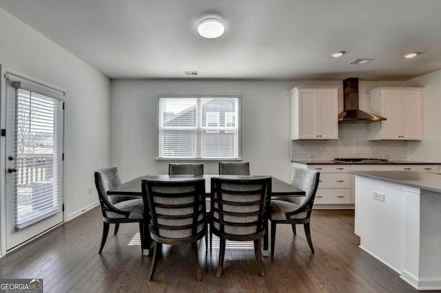 5530 Bower Pl, Cumming, GA 30028 - dining area featuring a healthy amount of sunlight, dark wood-style flooring, baseboards, and visible vents