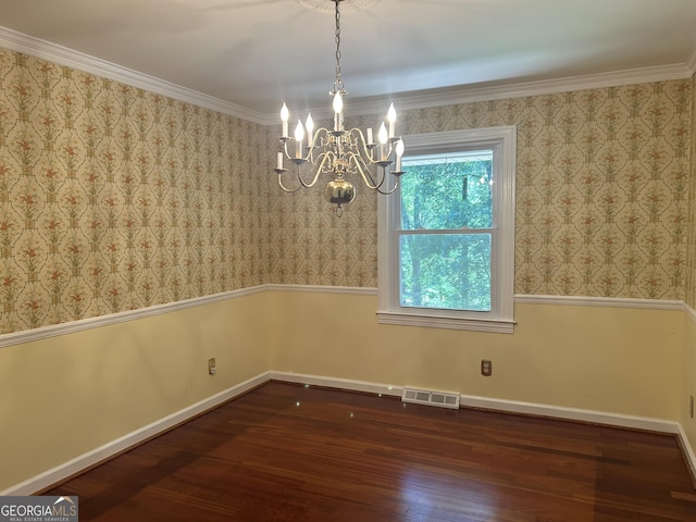10 Horseshoe Bend Rd SW, Rome, GA 30165 - unfurnished dining area featuring wood finished floors, wallpapered walls, a notable chandelier, visible vents, and baseboards