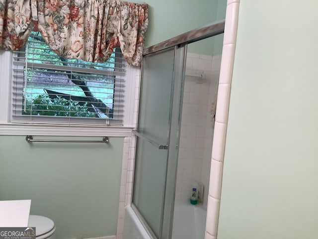 10 Horseshoe Bend Rd SW, Rome, GA 30165 - full bath featuring combined bath / shower with glass door and toilet