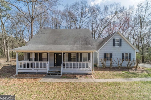 29 Monte Ln, Jefferson, GA 30549 - view of front of home with a porch and a front yard