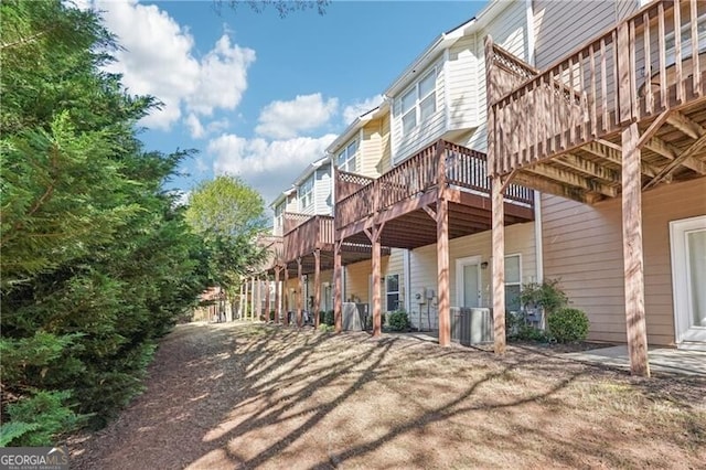 view of side of property