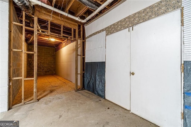 3775 Belle Glade Trl, Snellville, GA 30039 - view of below grade area