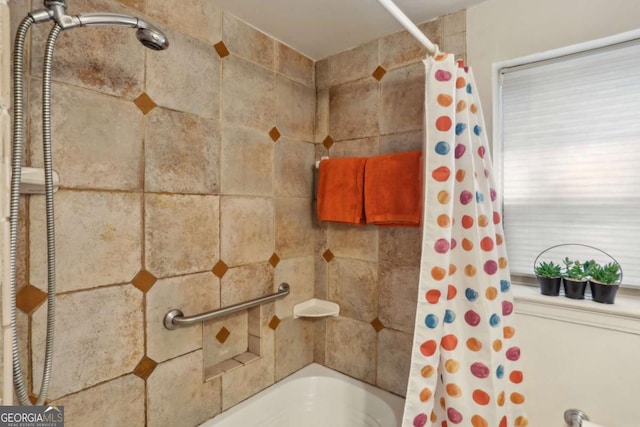 702 Argonne Ave NE Unit 1, Atlanta, GA 30308 - full bath featuring shower / tub combo with curtain