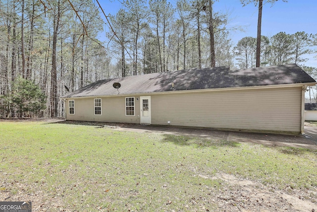 1109 Allen Rd, Grantville, GA 30220 - back of house featuring a yard