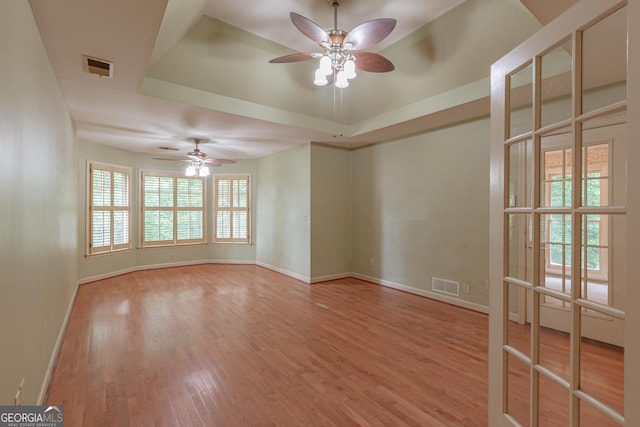 516 Turner Rd, Concord, GA 30206 - spare room featuring a ceiling fan, plenty of natural light, baseboards, and light wood-type flooring