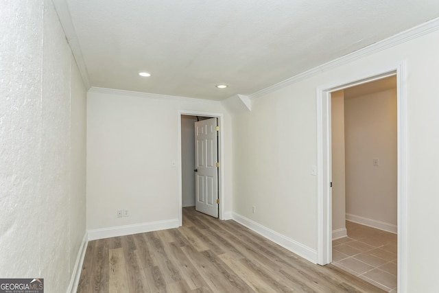 8660 Anchor On Lanier Ct, Gainesville, GA 30506 - empty room with light wood-type flooring, ornamental molding, recessed lighting, and baseboards