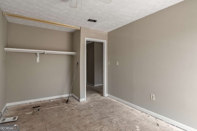 3254 Strawberry Ln, Decatur, GA 30034