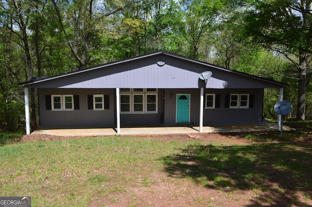 66 Topaz Ln, Royston, GA 30662 - ranch-style house featuring a patio area