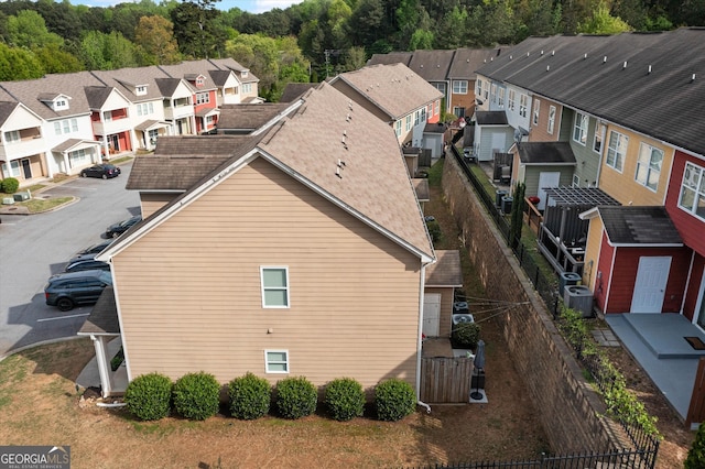 drone / aerial view with a residential view