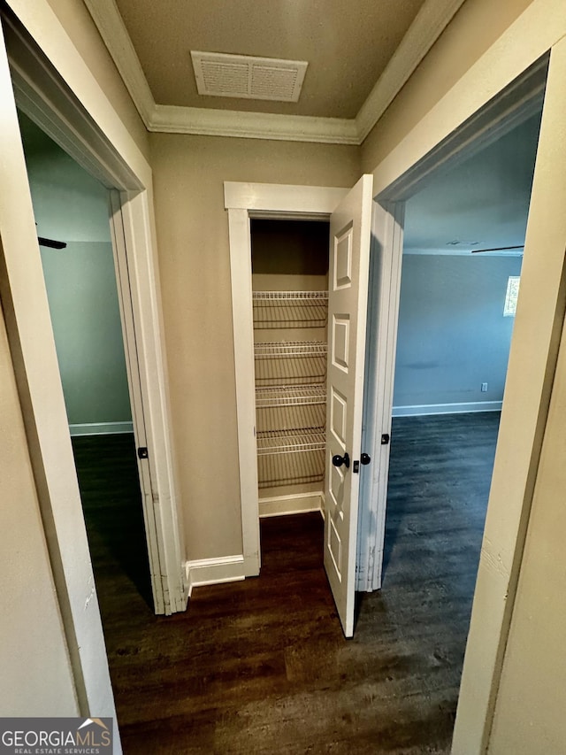 1037 E Doyle St, Toccoa, GA 30577 - view of closet