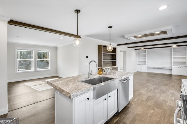 350 Pea Ridge Rd, Ball Ground, GA 30107 - kitchen with appliances with stainless steel finishes, open floor plan, crown molding, a sink, and built in features
