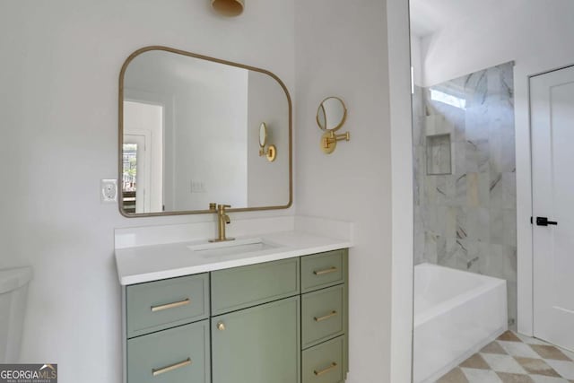644 Glendale Rd, Scottdale, GA 30079 - full bath with toilet and vanity