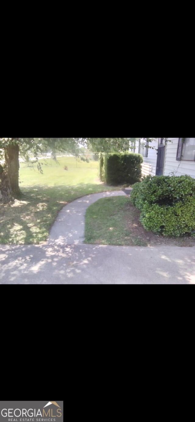 408 Railroad Ave, East Dublin, GA 31027 - view of yard