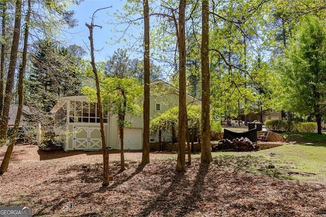 934 Pine Cir, Woodstock, GA 30189 - view of yard