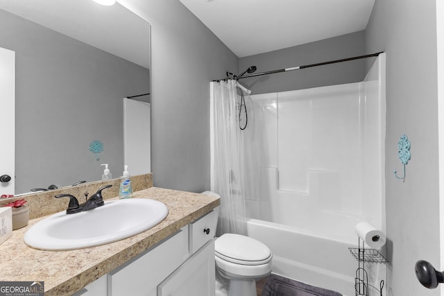 full bath featuring vanity, toilet, and shower / tub combo with curtain