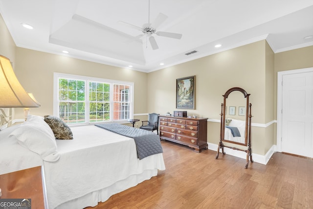 bedroom featuring ornamental molding, recessed lighting, a ceiling fan, visible vents, and wood finished floors