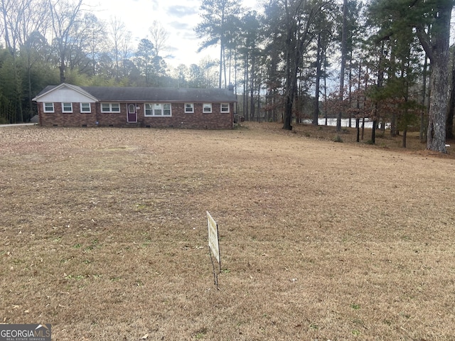 826 Nelson St, Jackson, GA 30233 - view of yard