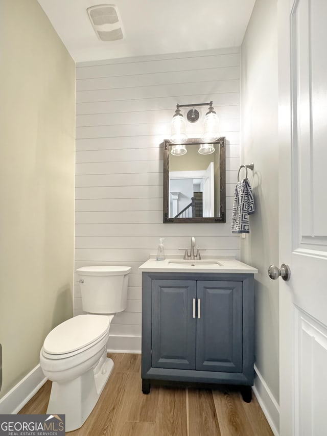 150 Fauna Meadows Dr, Newnan, GA 30263 - bathroom featuring wood finished floors and vanity