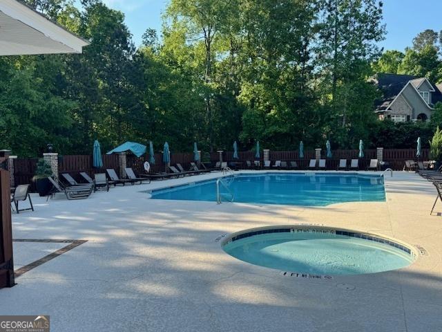 371 Carillon Ln, Macon, GA 31210