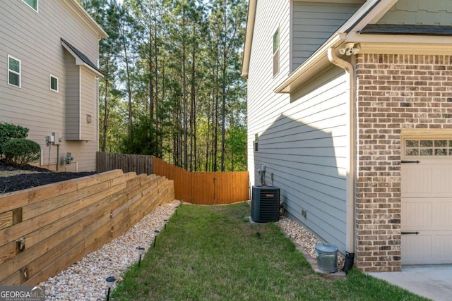 6424 Barker Station Walk, Sugar Hill, GA 30518 - view of yard