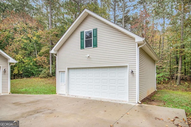 469 Kimberly Ct, Mcdonough, GA 30252 - view of garage