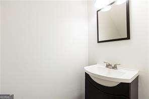 5672 Kingsport Dr Unit 4, Atlanta, GA 30342 - bathroom with vanity