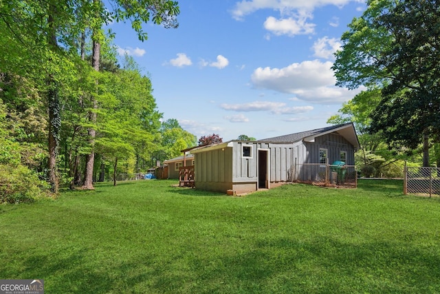 exterior space featuring fence