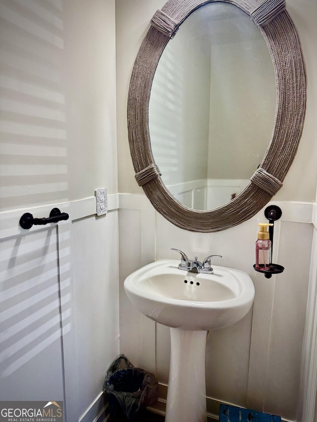 141 Macalester Dr, Newnan, GA 30265 - view of bathroom