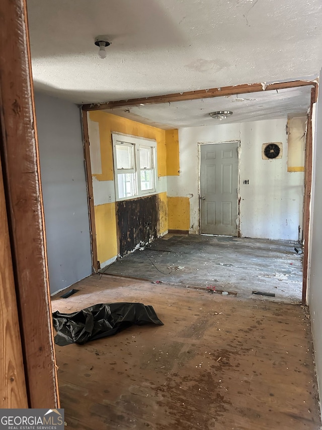 1099 Warren Dr, Riverdale, GA 30296 - unfurnished room with a textured ceiling and visible vents