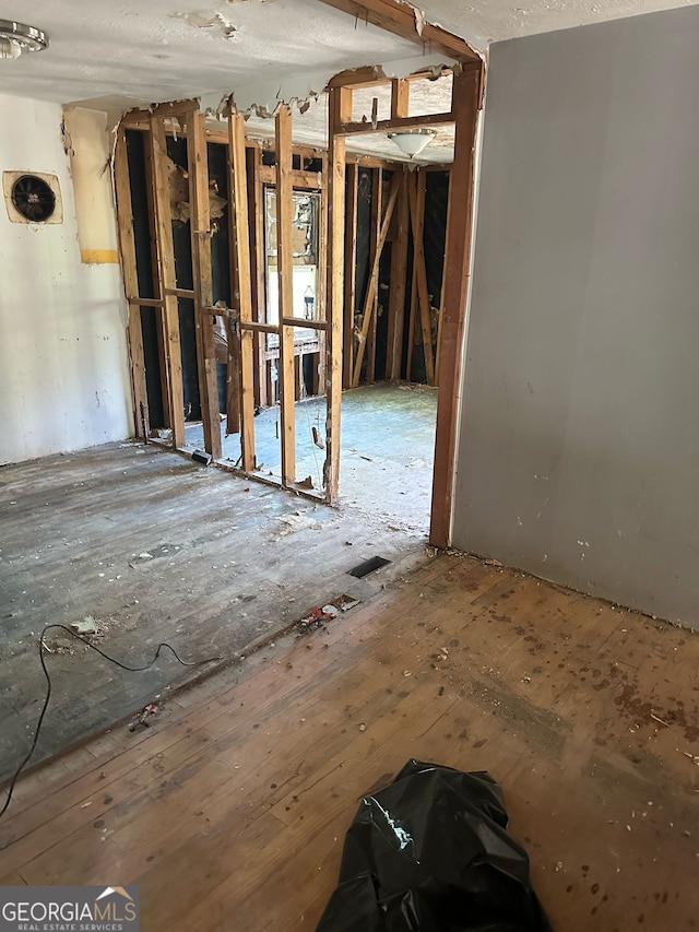 1099 Warren Dr, Riverdale, GA 30296 - view of misc room
