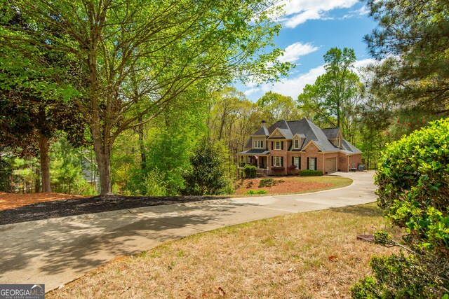 exterior space featuring driveway